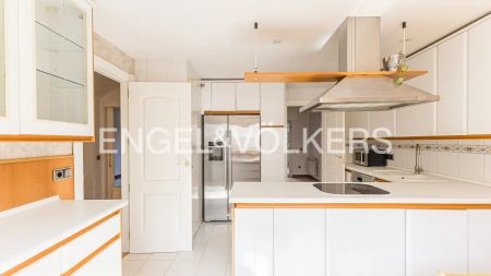 Casa adosada de alquiler en Arévalo Lara, Salvador - Foto 4