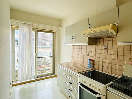 APPARTEMENT MET 2 SLAAPKAMERS IN HET CENTRUM VAN BORNEM - Photo 2