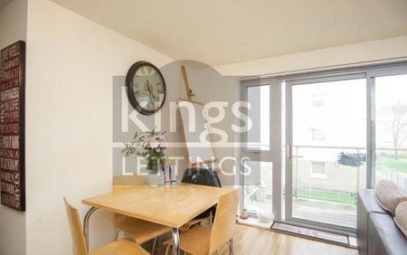 2 bedroom flat to rent - Photo 2