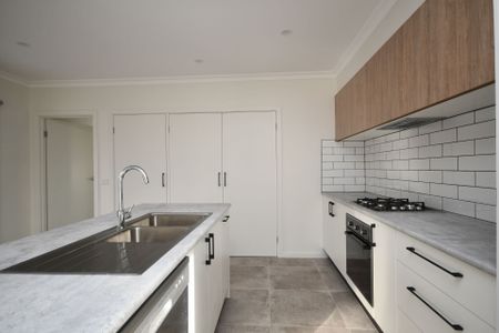 4A McLaren Avenue Lucknow VIC - Photo 4