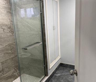 For Lease - 19801 Leslie Street Unit# Bsmt, East Gwillimbury, Ontario - Photo 3