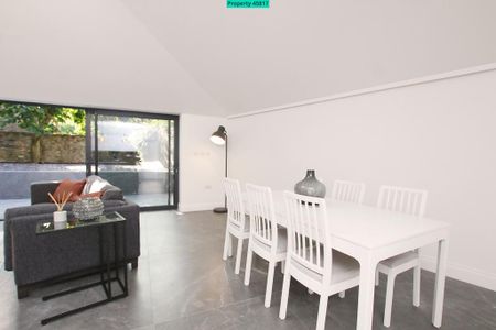 6 bedroom terraced house to rent - Photo 4