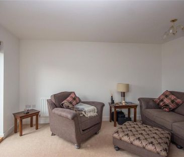 4 bedroom terraced house to rent - Photo 4