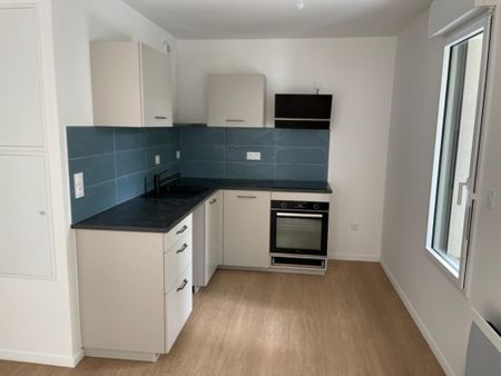 Location Appartement 2 pièces 48m² TOURS 37200 - Photo 3