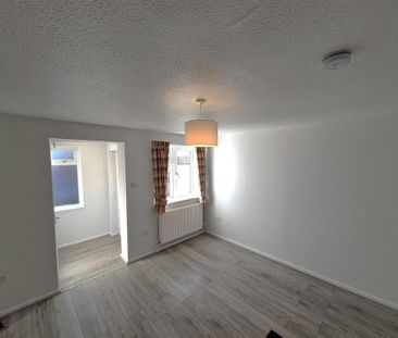 1 bedroom house to rent - Photo 2