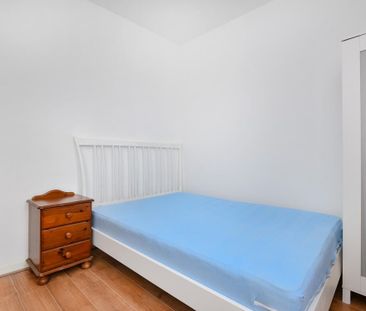 Brownhill Road, London SE6 - Photo 4