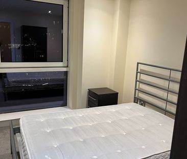 1 Bed Flat, Wharfside Point South, E14 - Photo 5