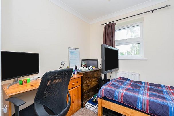 4 bedroom house to rent - Photo 1