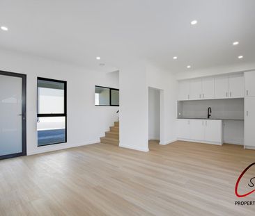 Recently Built Double-Story Townhouse! - Photo 2