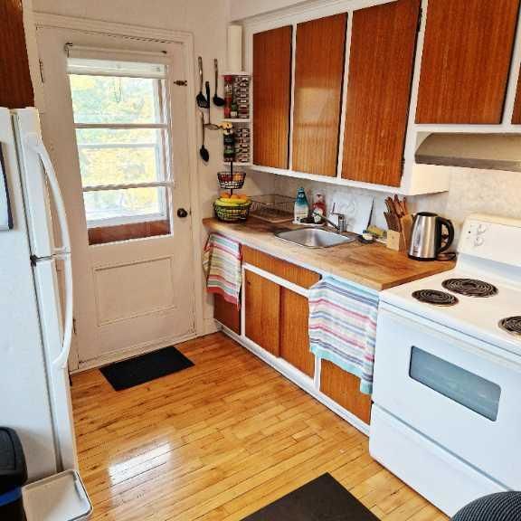 Condo 3 1/2 semi meublé à louer - Photo 1