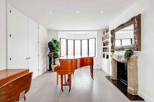 4 bedroom semi-detached house to rent - Photo 1