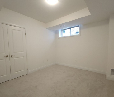 For Lease - 122 Franklin Trail Unit# Lower, Barrie, Ontario - Photo 2