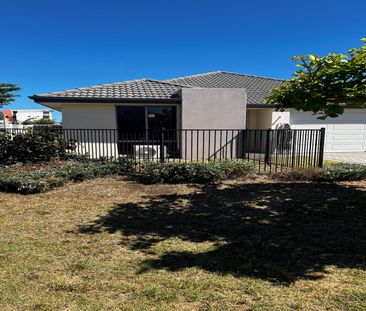 296 Peelwood Parade, Halls Head, WA 6210 - Photo 1