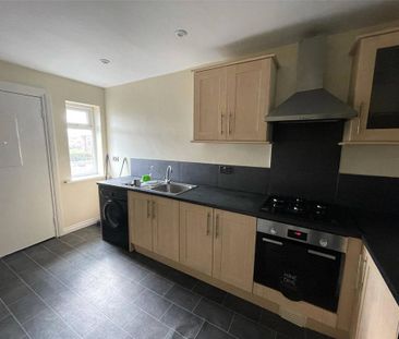 3 bedroom apartment to rent - Photo 1