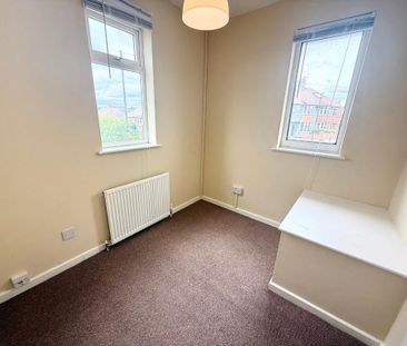 3 bedroom semi-detached house to rent - Photo 6