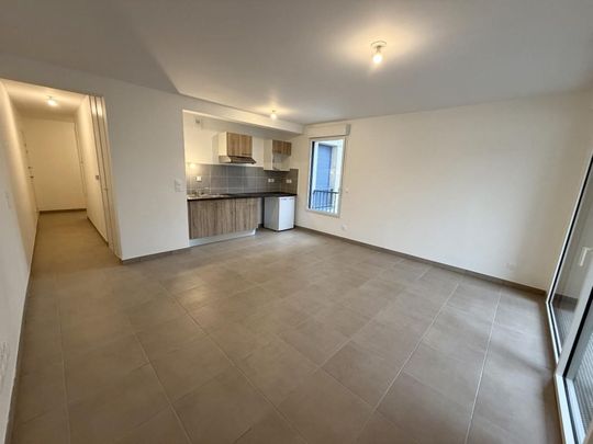 Location Appartement 2 pièces 50m² BORDEAUX 33800 - Photo 1