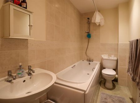 Briar Grove, Ely - Photo 5