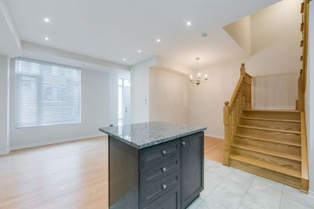 For Lease - 23 Applewood Lane Unit# 79, Toronto, Ontario - Photo 2