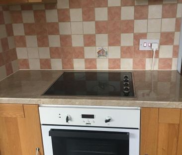 3 bedroom terraced house to rent - Photo 4