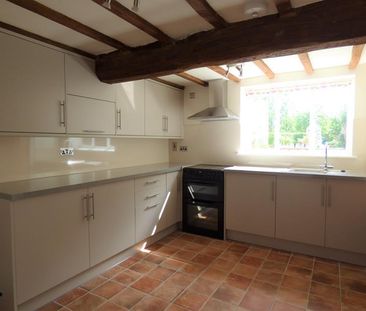 3 bedroom terraced house to rent - Photo 2