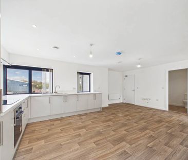 Phoenix Court, Hawkins Road, Colchester, CO2 8ZE - Photo 3