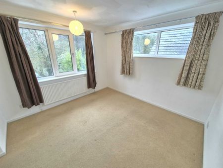 Cranleigh Rise, Norwich - Photo 5