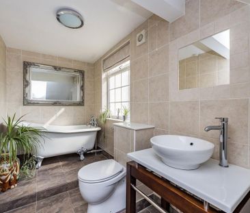 4 bedroom detached house to rent - Photo 5