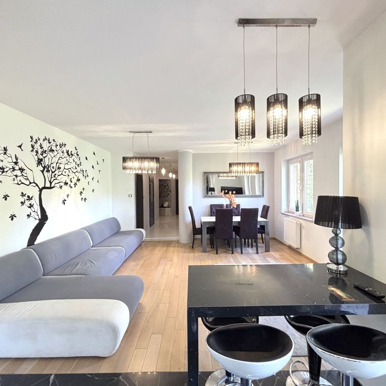 NOWA CENA! ZALESIE! 4 POKOJE! GARAŻ I KOMÓRKA! - Zdjęcie 1