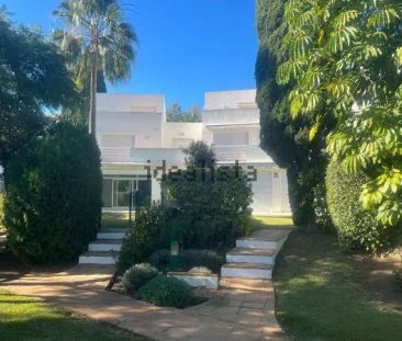 Alquiler de chalet adosado en Calle 4, 134 C - Photo 4