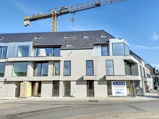 Uitzonderlijk ruime duplex met 2 slaapkamers en groot terras - Foto 1