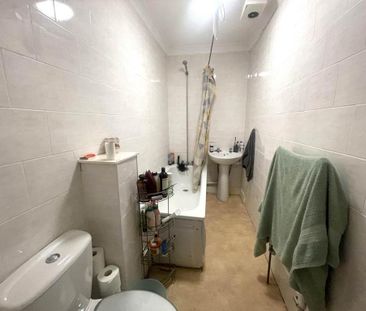 4 bedroom terraced house to rent - Photo 6