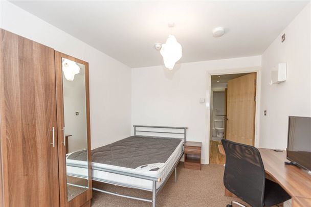 The Platform, - Photo 1