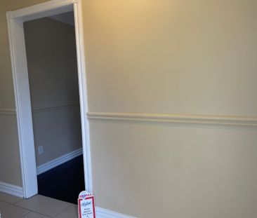 For Lease - 166 Hupfield Trail Unit# Front Unit, Toronto, Ontario - Photo 3