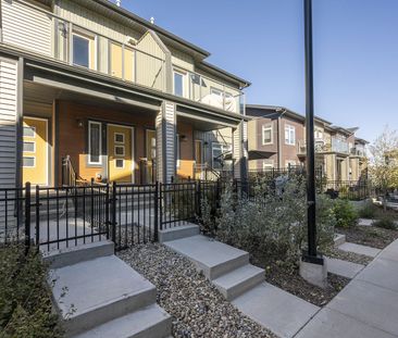 Sage Bluff Circle NW, Calgary - Photo 2