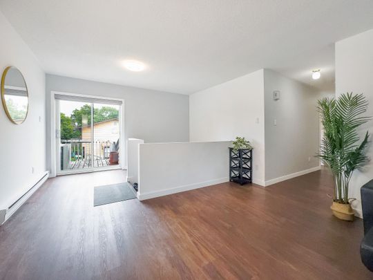 For Lease - 67 Main Street Unit# 5, Kawartha Lakes, Ontario - Photo 1