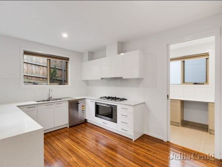 3/198 Sherbourne Road, Eltham - Photo 4