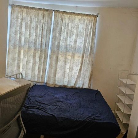 8 bedroom house share to rent - Photo 2