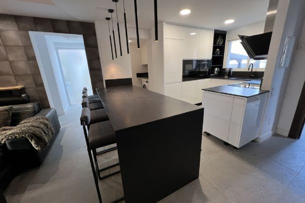 5 Bedroom Villa For Rent in Nueva Andalucía, Málaga - Foto 1