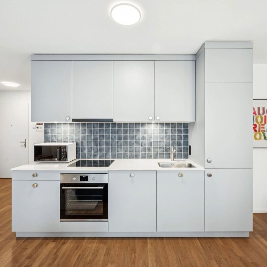 Furnished room with en-suite bathroom Directly at the Muttenz train station - Foto 1