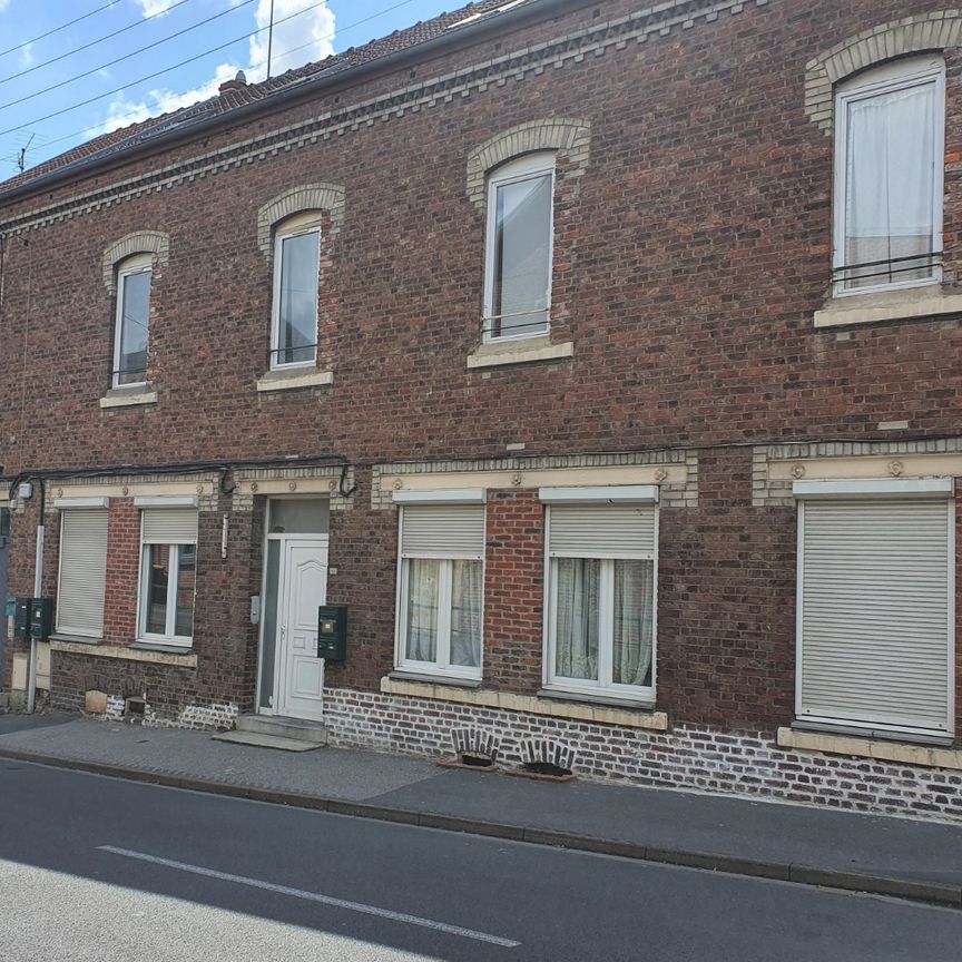 Location Appartement 2 pièces 32m² ROUSIES 59131 - Photo 1