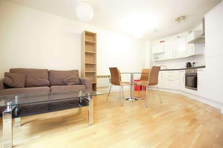 Bellevue Court A, High Road, London, N22 - Photo 4