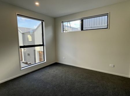 6/101 Mackworth Street, Woolston - Photo 3