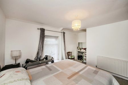 Dinas Street, Plasmarl, SWANSEA - Photo 3