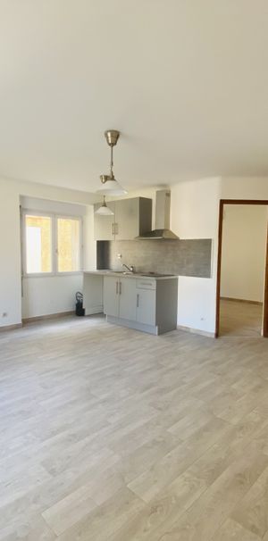 Location Appartement 2 pièces 37m² PUGET VILLE 83390 - Photo 1