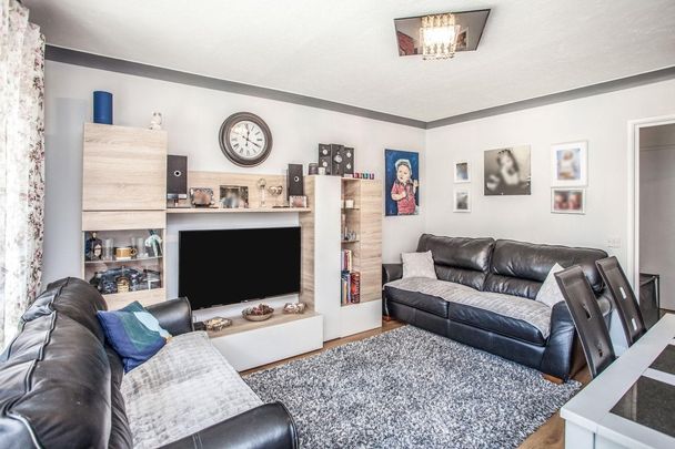 Chenies Way - Photo 1