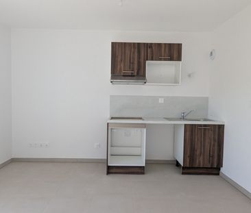 Location Appartement 1 pièce 29m² MONTEUX 84170 - Photo 2