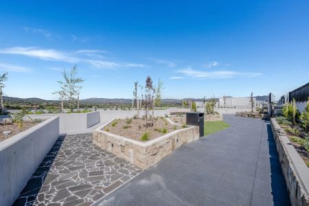 One Bedroom Apartment, Walking Distance to Shops - Photo 4