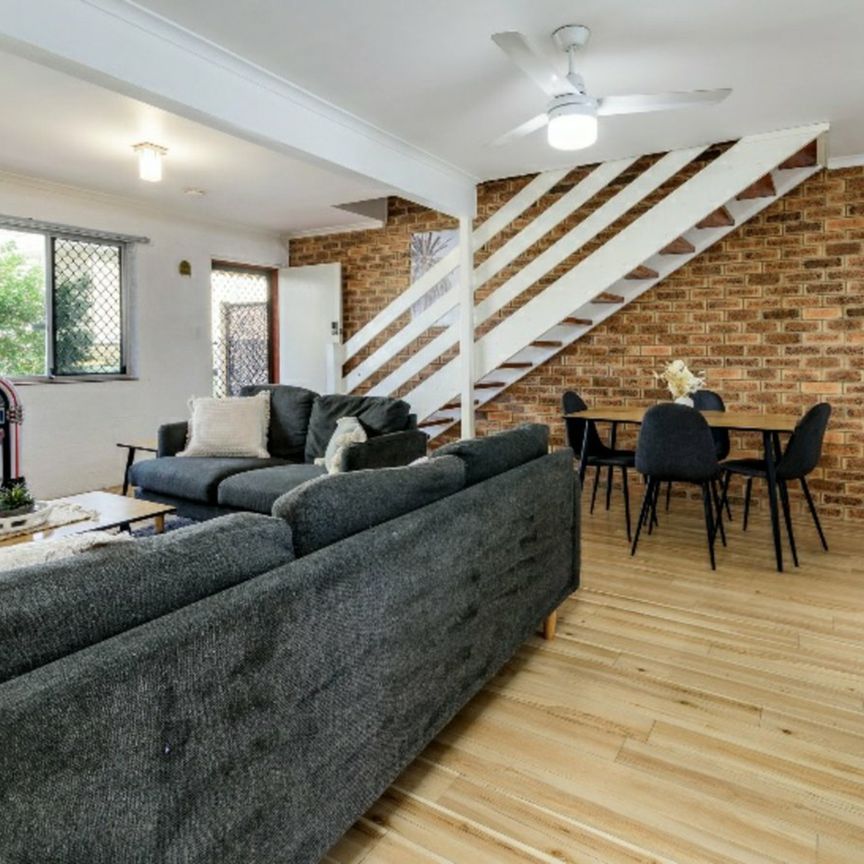 TOWNHOUSE IN BELLARA - NOTE: UNFURNISHED - Photo 1