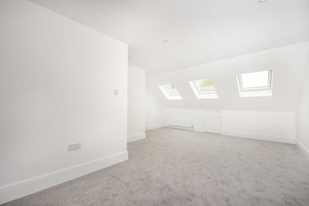 2 bedroom maisonette to rent - Photo 3