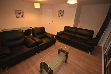 Chevassut Street, Hulme, Manchester, M15 - Photo 5